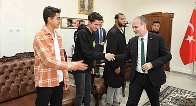 Niğde'de okuyan Filistinli öğrencileri Rektör Uslu ağırladı
