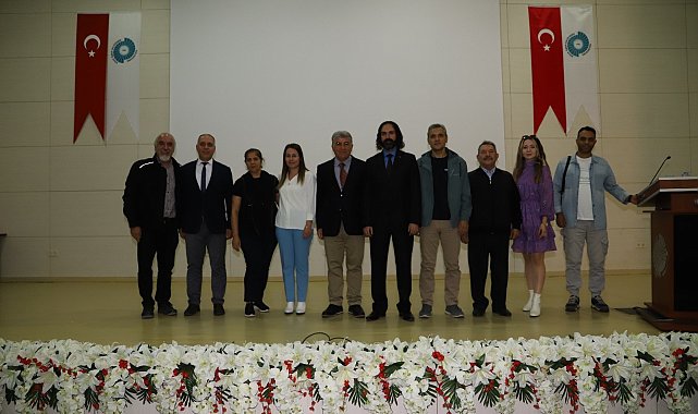 Niğde'de "Sayıların Evrensel Tarihi" Konferansı Gerçekleştirildi