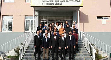 Orhaneli Belediye Başkanı Aykurt öğretmenleri unutmadı