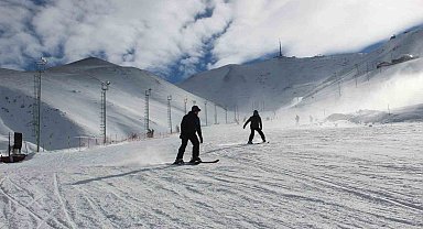 Palandöken'de kayak sezonu açıldı