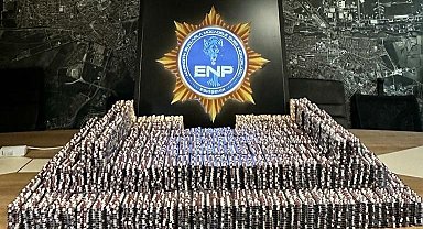 Polis durdurduğu araçtan 63 bin 518 adet uyuşturucu hap ele geçirdi