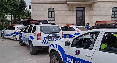 Polisten modifiyeli araç sahiplerine uyarı