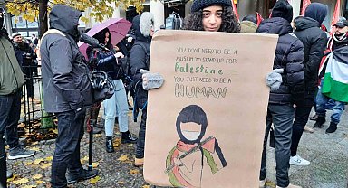Polonya'da binlerce kişi Filistin'e destek için yürüdü