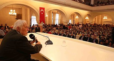 Prof. Dr. İlber Ortaylı: "Üniversitelerin hocaları ve talebeleri ortaokul, lise öğrencisine tarih öğretebilecek adamı yetiştirmiyorlar"