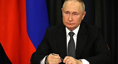 Putin: "Batı'nın isteği Rusya'yı bölmek ve yağmalamak"
