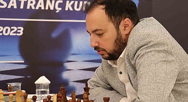 "Cumhuriyetimizin 100. Yılı Türkiye İş Bankası Satranç Kupası"nda şampiyon IM Ediz Gürel oldu