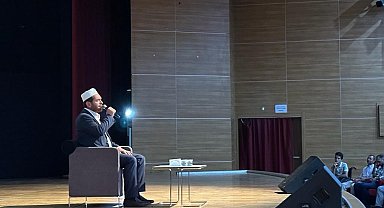 "Filistin ve Biz" konulu konferansta soykırıma dikkat çekildi
