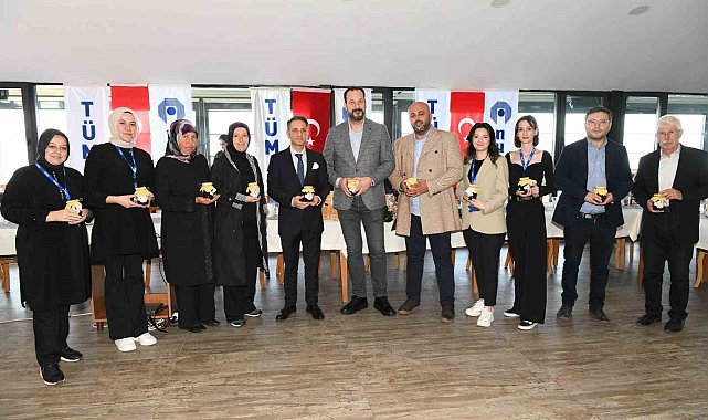 "Kraliçe Arılar Projesi"nde ilk hasat