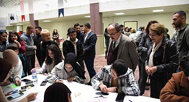 "Mesleğim Değerim, Mesleğimde Değerim" temalı öğretmenler günü etkinliği düzenlendi
