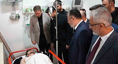 Rektör Kırışık, kazada yaralanan öğrenciler hakkında bilgi aldı