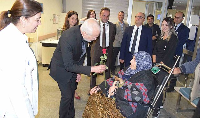 Sağlıklı Yaşam Merkezleri asırlık çınarların hizmetinde
