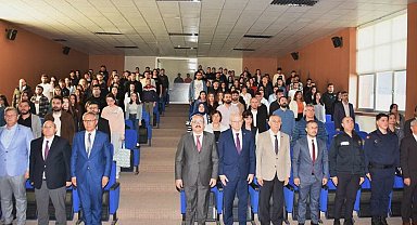 Salihli'de Atatürk'ün Ekonomi Politikaları anlatıldı