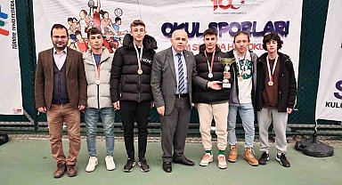 Şampiyon raketler belli oldu