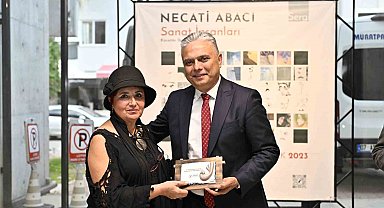 Sanat İnsanları sergisiyle başladı
