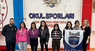 SANKO Okulları öğrencilerinin eskrim başarısı