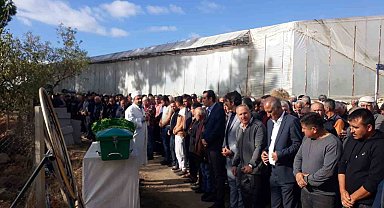 Şehit babası son yolculuğuna uğurlandı