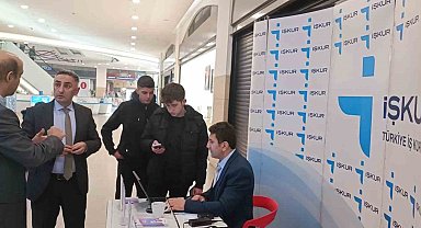 Şehrin çeşitli yerlerinde tanıtım için stant açıyor