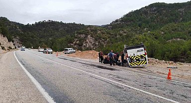 Seydikemer'de servis aracı devrildi: 9 yaralı