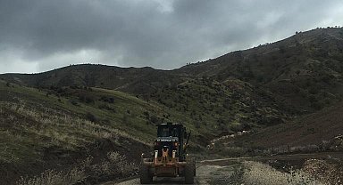 Siirt'te heyelan nedeniyle kapanan yollar ulaşıma açıldı