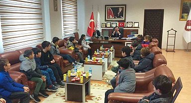Siirt'te öğrenciler Dünya Çocuk Günü nedeniyle adliyeyi ziyaret etti