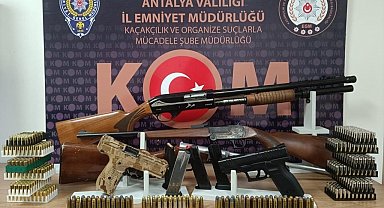Silah ticareti şüphelisi 3 kişi yakalandı