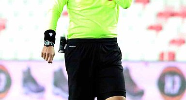 Sivasspor - Trabzonspor maçının VAR hakemi Serkan Tokat