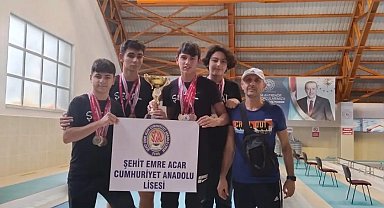 Söke Cumhuriyet Anadolu Lisesi Yüzme Takımı Aydın İl Şampiyonu oldu