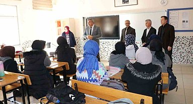 Sünnetci, öğretmenlerin görüş ve taleplerini dinledi