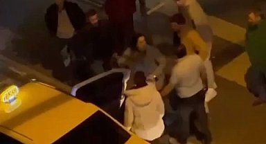 Tartıştığı adama arka arkaya tokat attı