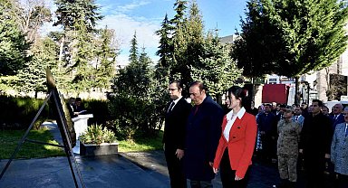 Tatvan'da 24 Kasım Öğretmenler Günü kutlandı