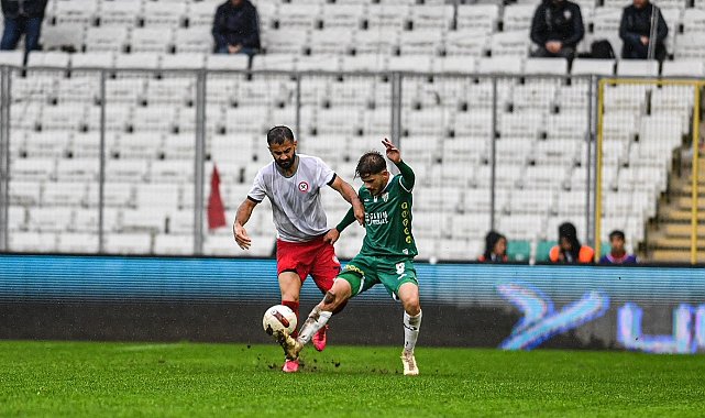 TFF 2. Lig: Bursaspor: 3 - Zonguldak Kömürspor: 3