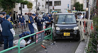 Tokyo'da bir araç İsrail büyükelçiliği yakınındaki barikata çarptı: 1 polis yaralandı
