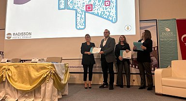 Turizmdeki iş deneyimlerini öğrencilere anlattılar