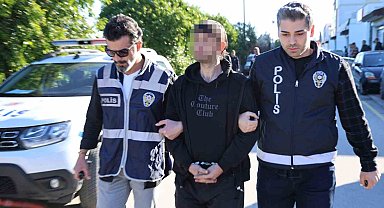 Türk bayrağını çaldığı öne sürülen kişi serbest kaldı