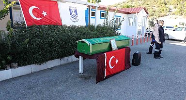 Üç hafta süren yaşam savaşını kaybetti