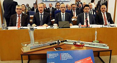 Ulaştırma ve Altyapı Bakanı Uraloğlu, bakanlığının 2024 yılı bütçesinde konuştu