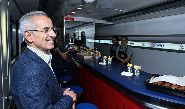 Ulaştırma ve Altyapı Bakanı Uraloğlu: "Yüksek hızlı trenlerimizle taşıdığımız yolcu sayısı 79,5 milyonu geçti"