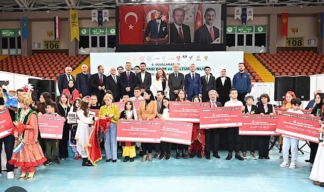 Uluslararası Türk Dünyası Bilim ve Kültür Şenliği'nde birincilik ödülü Altındağ Hacıbayram Ortaokulu öğrencilerinin