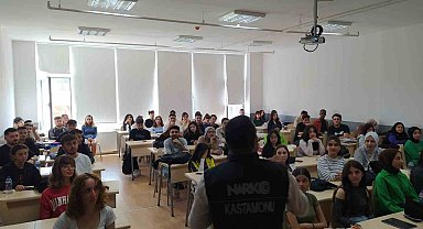 Üniversite öğrencilerine 'uyuşturucuyla mücadele' eğitimi