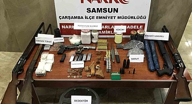 Uyuşturucu baskınında define arama malzemeleri de ele geçirildi