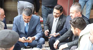 Vali Çelik vatandaşlarla çay içti