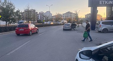 Vatandaşlar okul yoluna yaya geçidi istiyor
