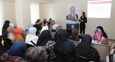 Yalova Belediyesi'nden şiddetle mücadele semineri