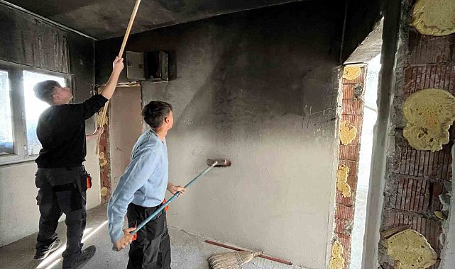 Yanan evi yabancı öğrencilerle tamir ettiler