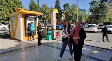Yankesicilik yaptırdığı oğluyla birlikte yakalandı