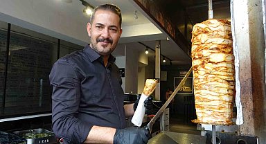 Yardımsever esnaftan bu defa 'Askıda dürüm' kampanyası