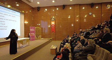 Yedi Başak Derneği'nden "Toplumda Kadın Olmak" konulu seminer