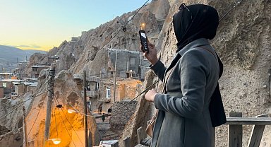 Yüksekovalılar İran'ın Tebriz peribacalarını gezdi