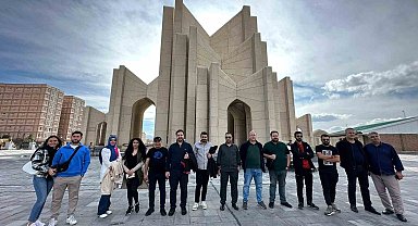 Yüksekovalılar Tebriz'in tarihi mekanlarını gezdi
