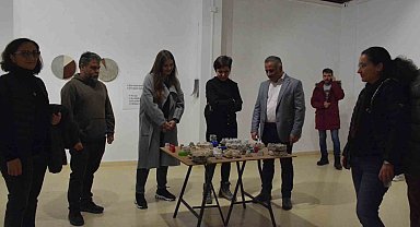 Zorla Güzellik adlı kişisel sergi ziyaretçilerini bekliyor